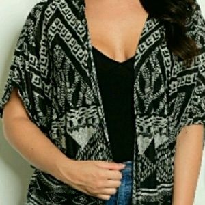 Aztec kimono black and white